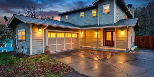 605 Redwood