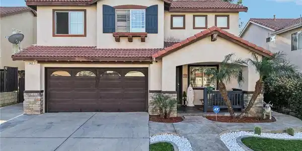 142 Tamarack