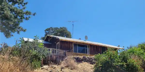 4826 Hirsch Road