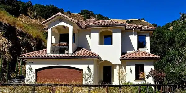 599 Country Club Heights Drive