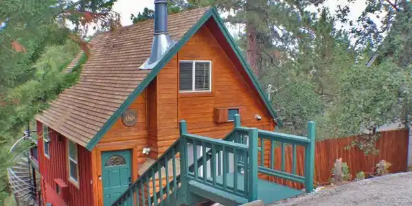 556 Villa Grove Avenue