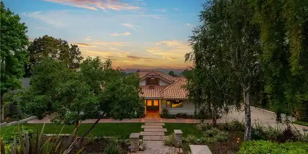 1525 Ramona Drive