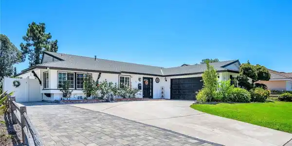 52 Sandra Court