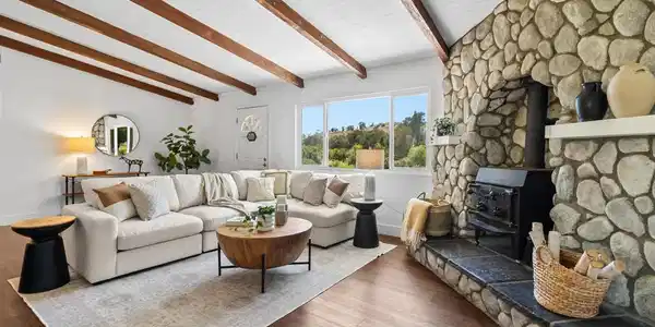 4554 Estate Drive