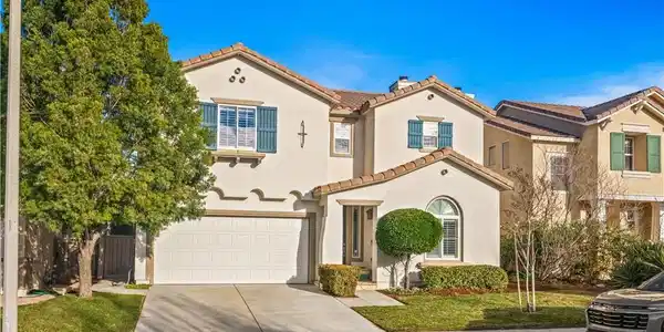 27224 Sterling Grove