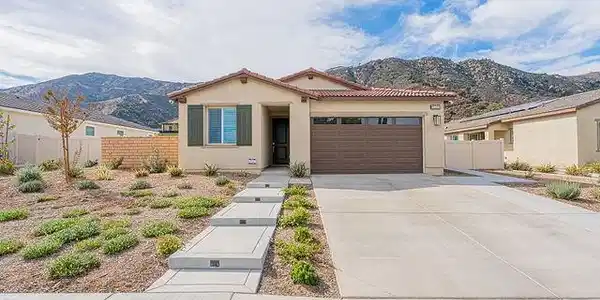 15219 Laguna Ave