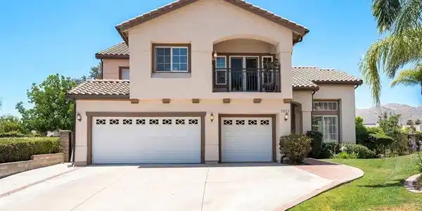 23613 Narcissus Circle