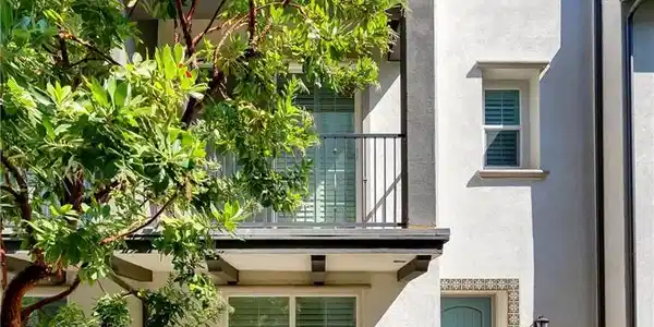 15920 Ellington