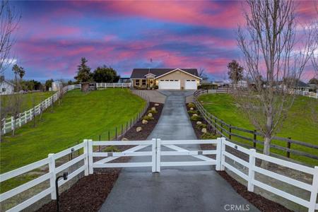 5095 White Tail Place