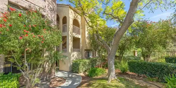 2500 San Gabriel