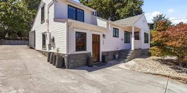 740 Alameda De Las Pulgas