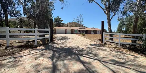 31837 41st Street W