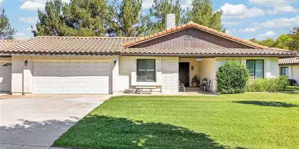 1422 Bella Vista