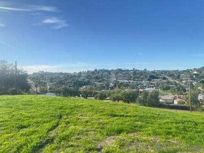 6831 Broadway #5