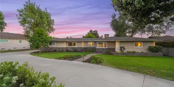 726 E Sierra Madre Avenue