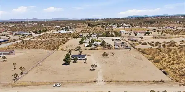 12421 Desert View Road