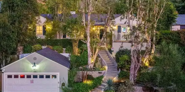 1528 Forest Knoll Drive