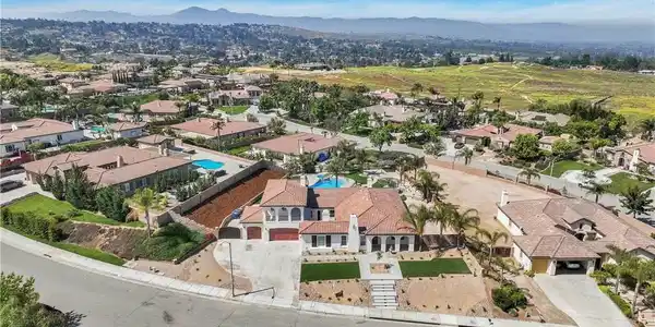 7945 Horizon View Drive