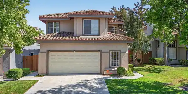 5004 Ladera Vista Drive