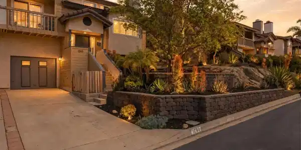 1260 Soria Glen