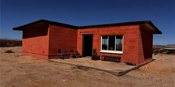 6615 Thunder Road