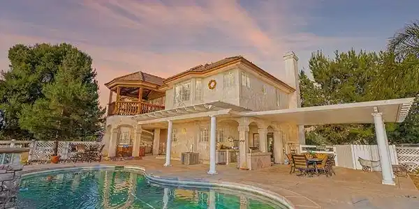 40405 Avenida Trebolo