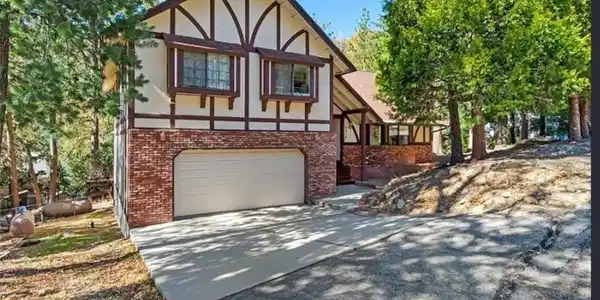 6314 Sugar Pines Cir