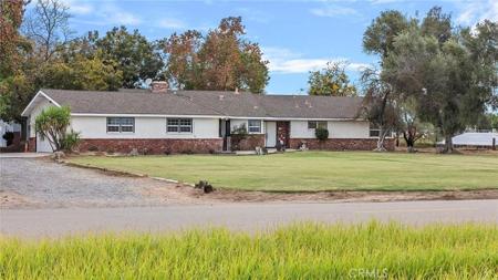 2511 N Del Rey Avenue