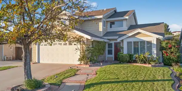 5249 Goldenridge Court