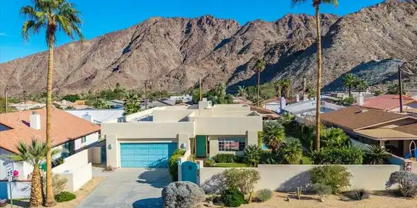 54140 Avenida Martinez