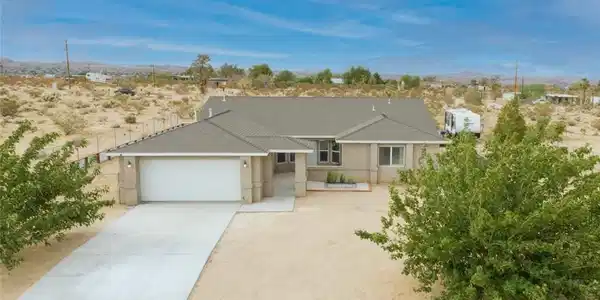 62382 Crestview Drive