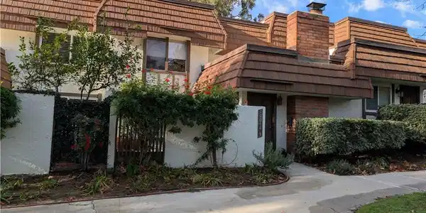 10044 Larwin