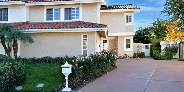 1677 Plum Hollow Circle