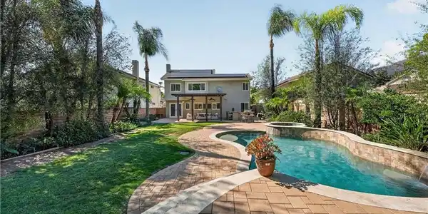 31932 Old Hickory