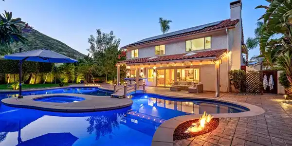 3954 Calle Buena Vista