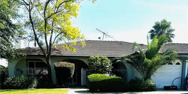 928 W Buffington