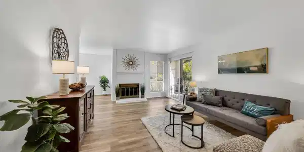 224 Oakleaf Drive