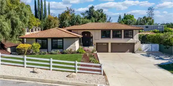 1410 Red Bluff Ct