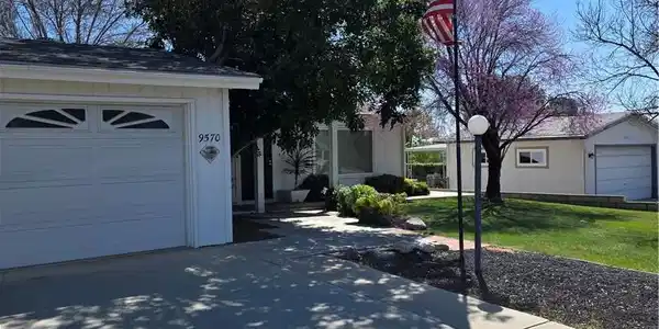 9570 Crestknoll