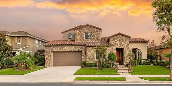 6928 Shadow Wood Drive
