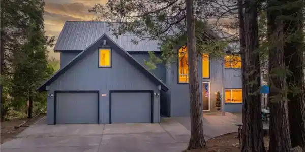 39649 Crest Point Lane
