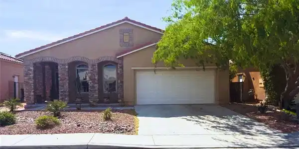2667 Desert Breeze Way
