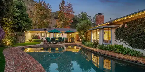 3859 Mandeville Canyon Road