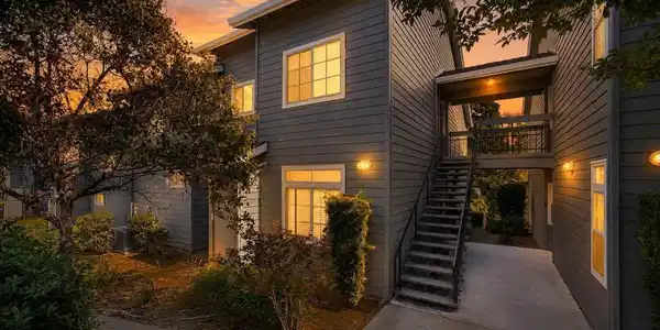 7650 Canyon Meadows Cir