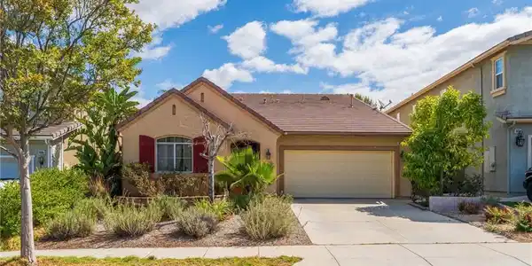 25326 Grandfir Court