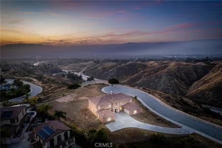 820 Panorama Point