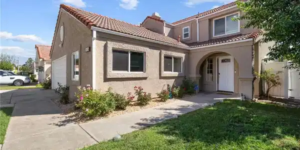 1252 Granada Street