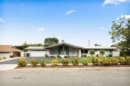 113 E South