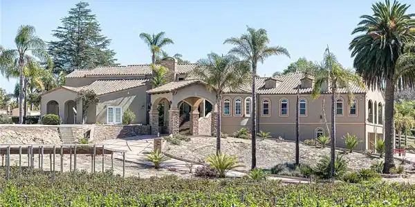 1956 Cambridge Way