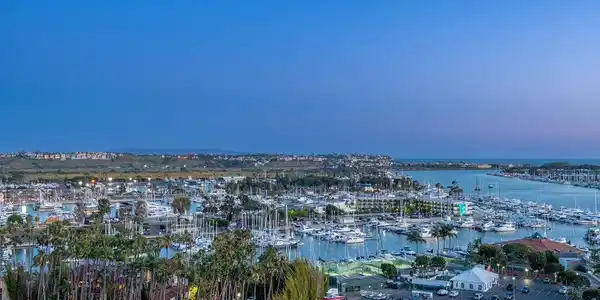 13700 Marina Pointe Drive
